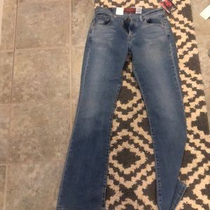 Womens Levi’s Jeans